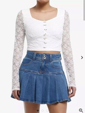 White Lace Long-Sleeve Top with Rose Buttons- size medium